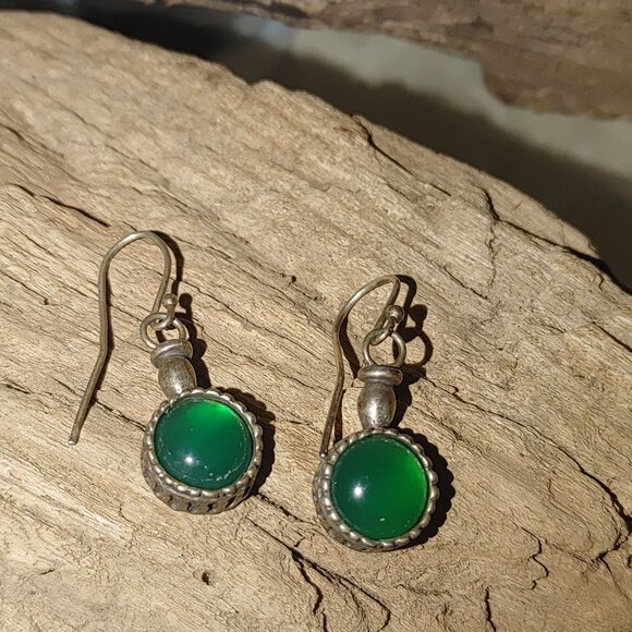 Vintage Sterling Silver Green Glass Dangle Earrings Round Bezel Settings Boho - Picture 3 of 13